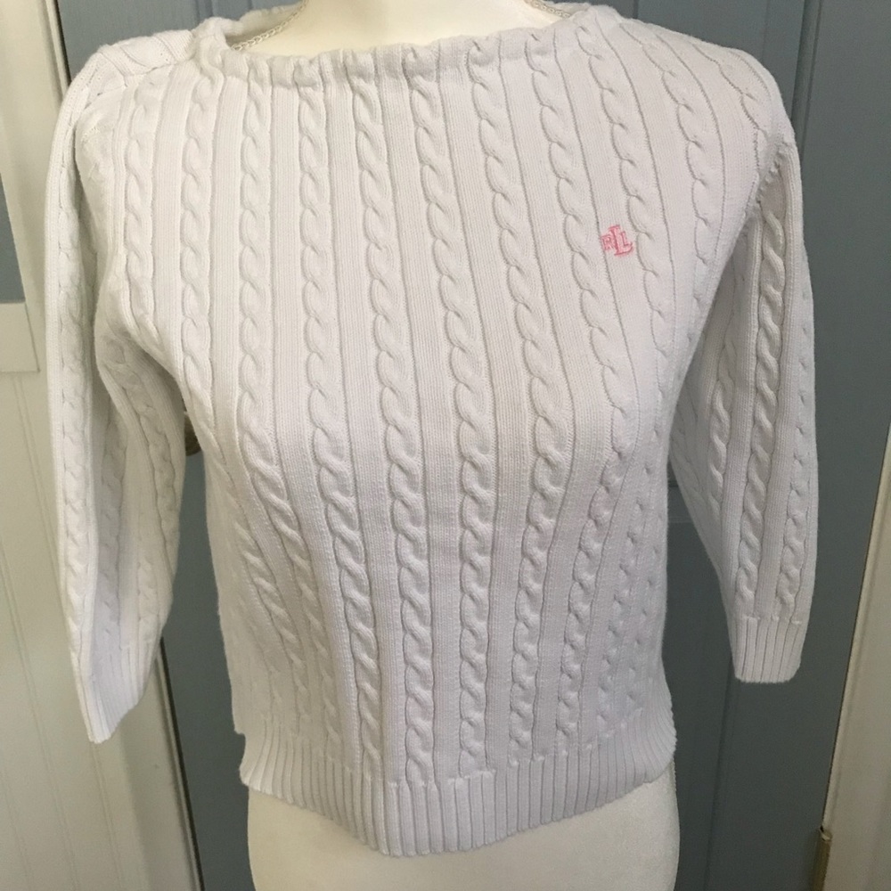 Short sweater with 3/4 sleeves